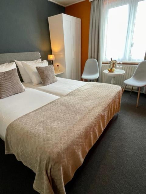 Boutique Hotel De La Ruine 法尔肯堡 外观 照片